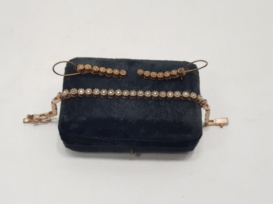 PIRLANTA BİLEKLİK VE KÜPE TAKIMI 