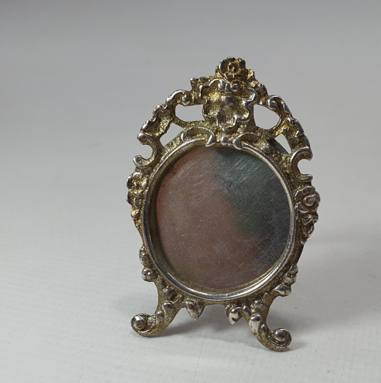 GÜMÜŞ MASA ÜSTÜ ÇERÇEVESİ