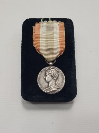 1899 TARİHLİ GÜMÜŞ FRANSIZ ENDÜSTRİ MADALYASI 