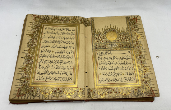 OSMANLI DÖNEMİ TAMAMI ALTIN VARAKLI MEKKE VE MEDİNE GÖRSELLERİ BULUNAN DELAİL-İ HAYRAT