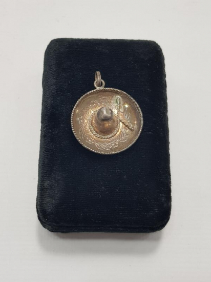 MEKSİKA ŞAPKASI FORMUNDA GÜMÜŞ KOLYE UCU 