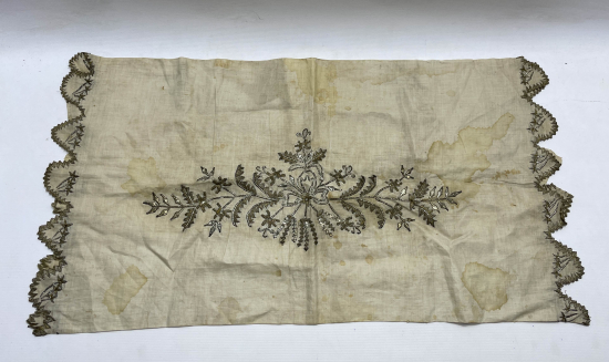 OSMANLI DÖNEMİ GÜMÜŞ SIRMA İŞÇİLİKLİ YASTIK