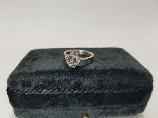 ANTİKA PIRLANTA YÜZÜK