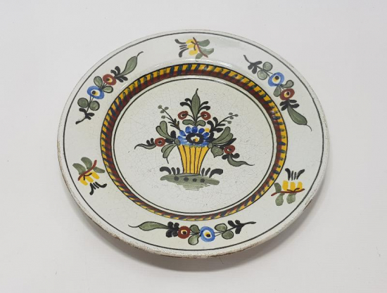OSMANLI DÖNEMİ ÇİÇEK DESENLERİYLE SÜSLÜ PORSELEN TABAK 