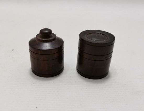 İKİ ADET ANTİKA AHŞAP KUTU 