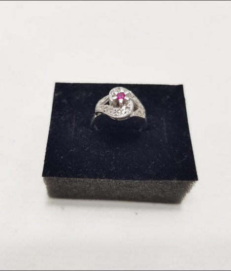 YAKUT TAŞLI PIRLANTA YÜZÜK