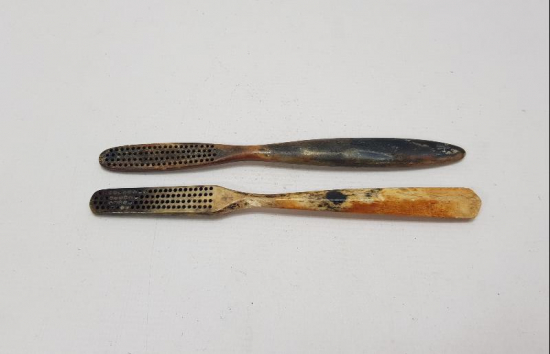 OSMANLI DÖNEMİ İKİ ADET DİŞ FIRÇASI 