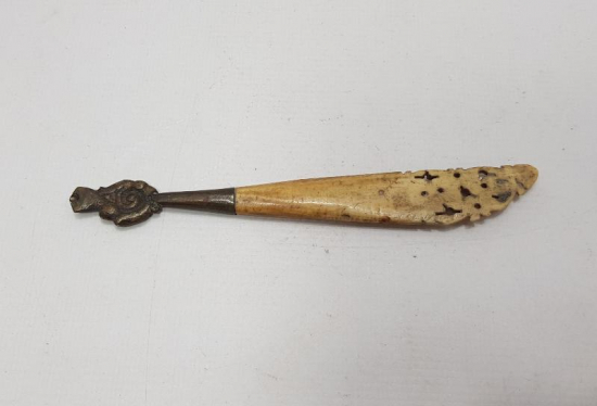 OSMANLI DÖNEMİ KEMİK SAPLI CAM ELMASI 