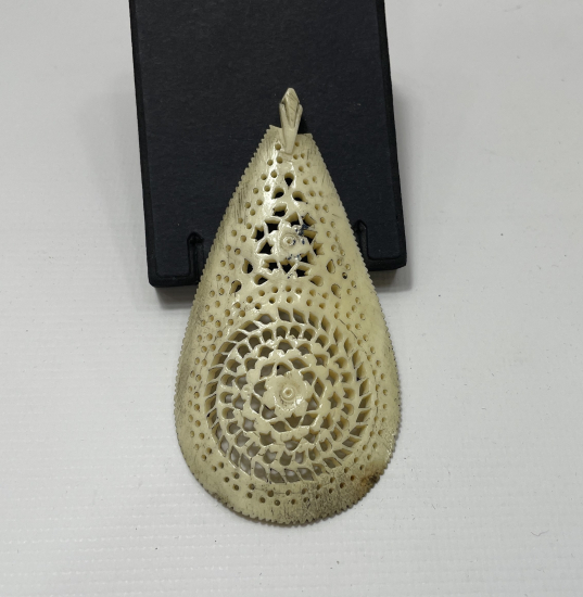 OSMANLI DÖNEMİ EL OYMA KEMİK ARMUDİ KOLYE