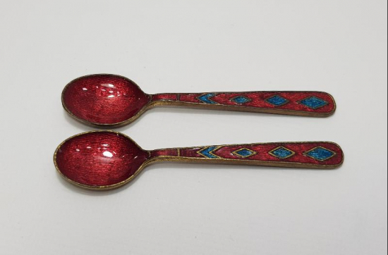 BİR ÇİFT MİNELİ KAŞIK 