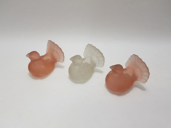 ÜÇ ADET LALİK CAM MUMLUK 