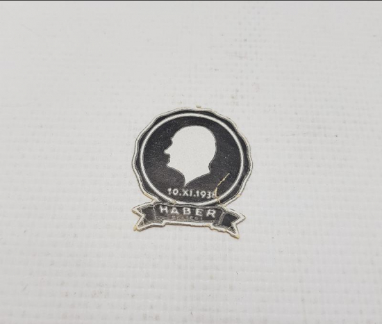 10 KASIM 1938 HABER GAZETESİ ATATÜRK YAKA KARTI