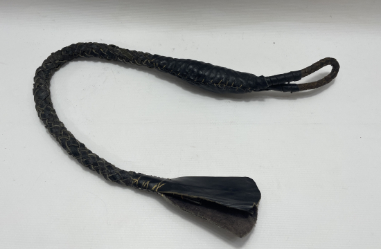 DERİDEN MAMUL ANTİKA AT KAMÇISI