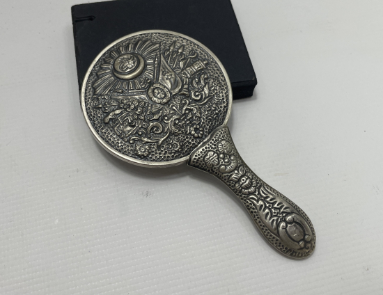 ÜZERİNDE OSMANLI DEVLET ARMASI BULUNAN GÜMÜŞ EL AYNASI