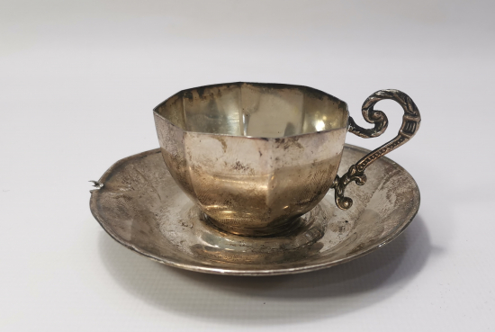 GÜMÜŞ KAHVE FİNCANI VE ALTLIĞI