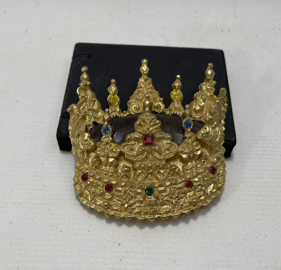 KRAL TACI FORMUNDA ÜZERİ TAŞLI KAĞIT AĞIRLIĞI