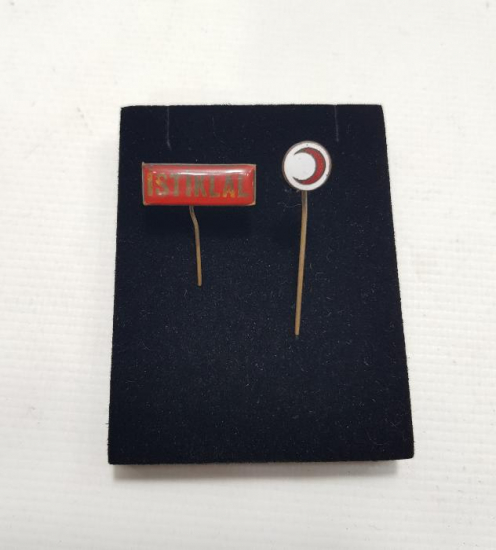 İSİKLAL YAZILI VE HİLALLİ ROZET 