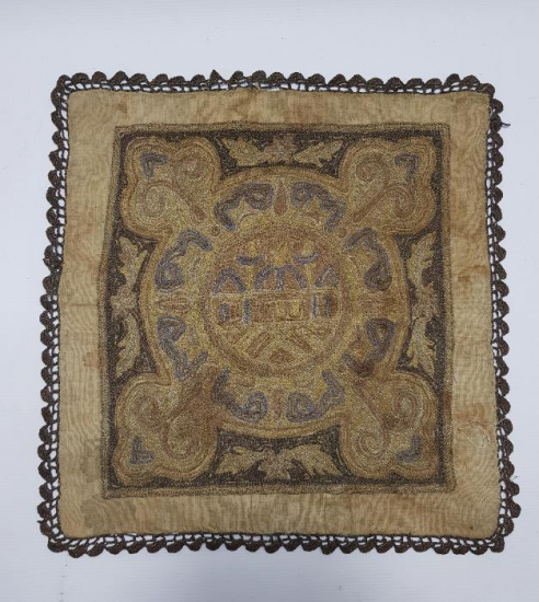 OSMANLICA YAZILI VE CAMİ MOTİFLİ SUZENİ BEZ PANO