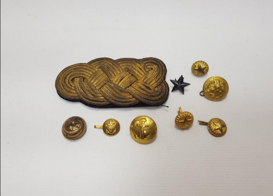 ASKERİ APOLET VE DÜĞME LOTU 