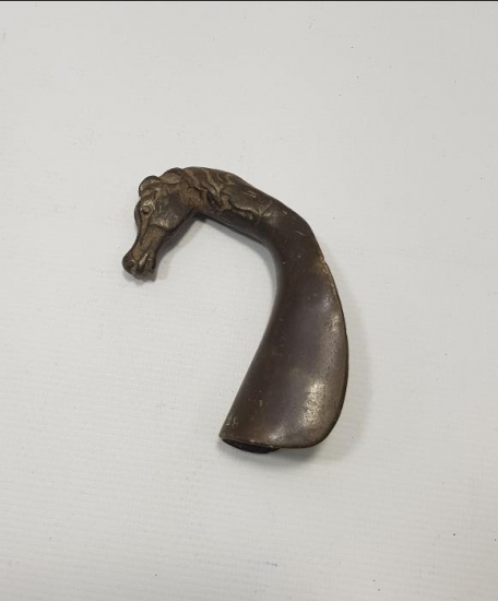 AT BAŞI FORMLU ANTİKA KERATA