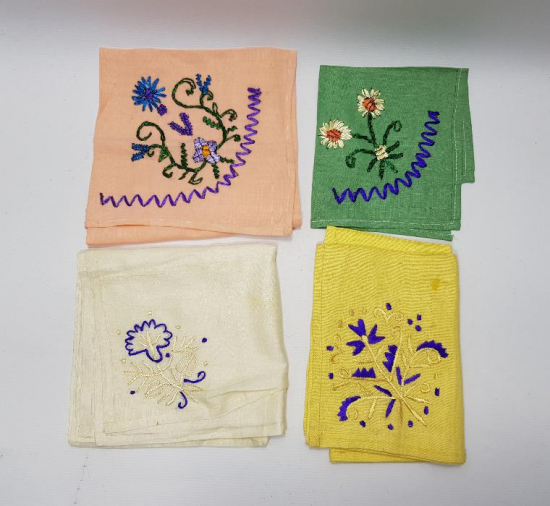 DÖRT ADET ÇEVRE / MENDİL