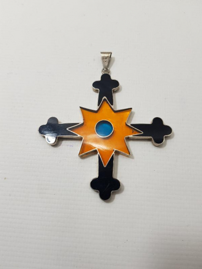 GÜMÜŞ ÇERÇEVELİ, OLTU TAŞI VE KATALİNDEN YAPILMIŞ HAÇ