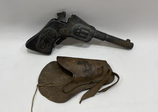 ORJİNAL KININDA ANTİKA METAL TABANCA