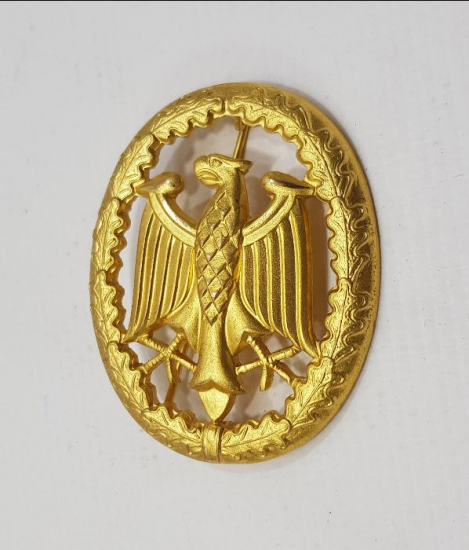 2. DÜNYA SAVAŞI SONRASI ALMAN ASKERİ ROZET