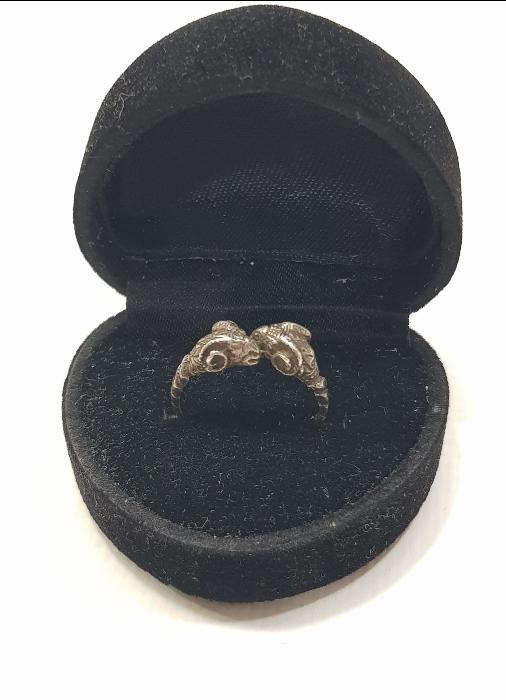 KOÇ FORMLU GÜMÜŞ YÜZÜK 