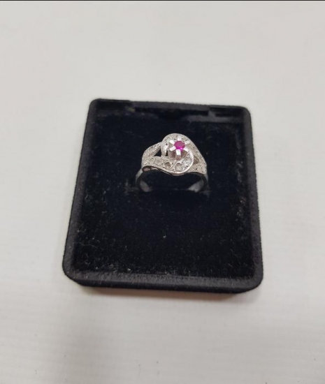 YAKUT TAŞLI PIRLANTA YÜZÜK 