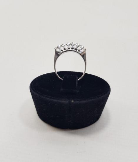 SERTİFİKALI YEDİTAŞ PIRLANTA YÜZÜK 