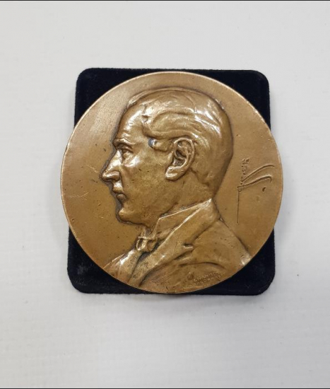OSMANLICA GAZİ MUSTAFA KEMAL İMZALI BÜYÜK BOY ATATÜRK MADALYON