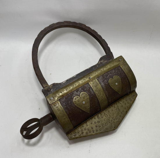 DEV BOYDA  ANTİKA HAN KİLİDİ