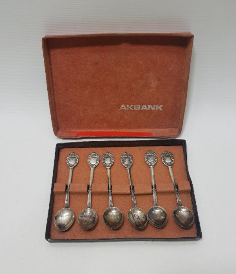 KUTUSUNDA GÜMÜŞ AKBANK ÇAY KAŞIĞI SETİ 