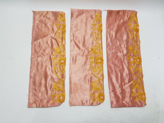 OSMANLI DÖNEMİ İPEK ATLAS YASTIK YÜZLERİ 