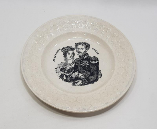 1840'LARDAN NORVEÇ KRALI OSCAR VE JOSEPHINE RESİMLİ PORSELEN TABAK