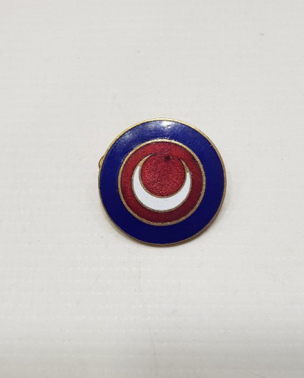 FARKLI FORMDA ANTİKA KIZILAY ROZETİ 