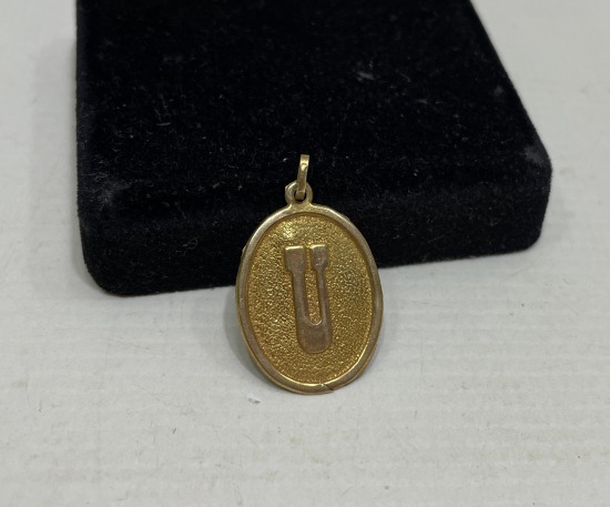 ALTINDAN MAMUL U HARFLİ KOLYE UCU