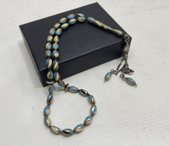 ÜZERİ KEHRİBAR VE TURKUAZ TAŞLI GÜMÜŞ TESPİH