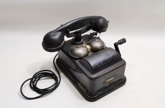 ANTİKA ÇEVİRMELİ TELEFON