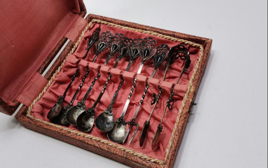 KUTUSUNDA ANTİKA OLTU TAŞLI TELKARİ GÜMÜŞ ÇAY KAŞIĞI SETİ 