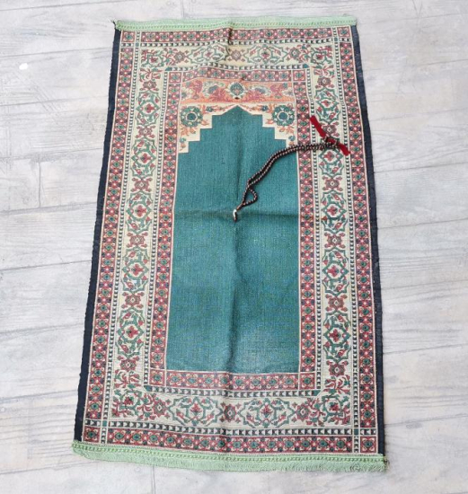 ANTİKA DOKUMA SECCADE VE TESPİHİ