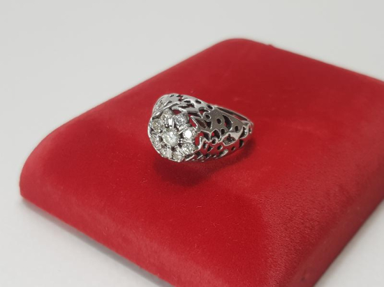 ANTİKA DOKUZTAŞ PIRLANTA YÜZÜK