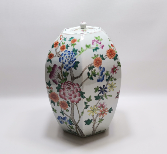 1900 BAŞLARI EL BOYAMA ALTI DAMGALI NADİR ÇİN VAZO