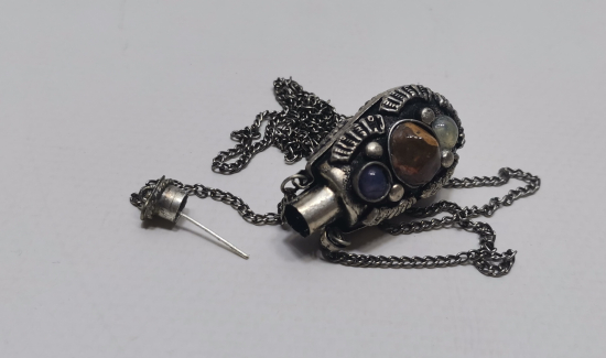 ÜZERİ AKİK TAŞLI GÜMÜŞ KAPLAMA ANTİKA KOKULUK