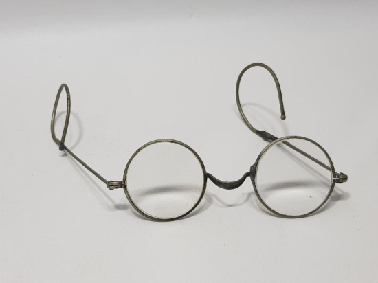 ANTİKA TÜCCAR GÖZLÜĞÜ