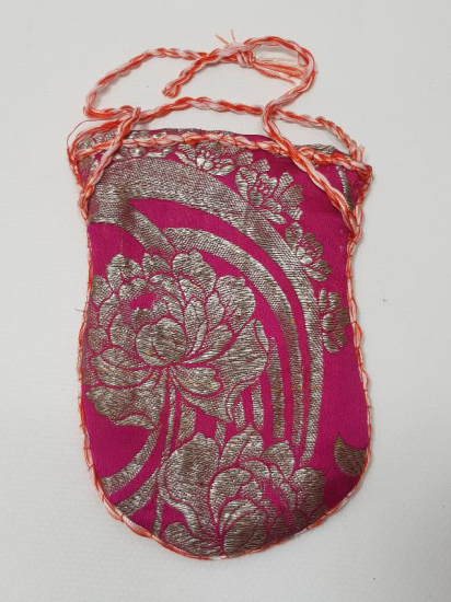 OSMANLI DÖNEMİ GÜMÜŞ SIRMA İŞLEMELİ ELMASİYE KESE