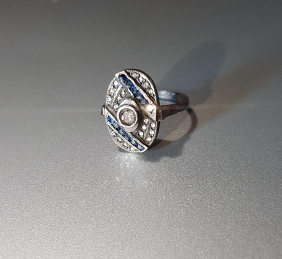 SAFİR VE ELMAS TAŞLARLA SÜSLÜ ALTIN YÜZÜK