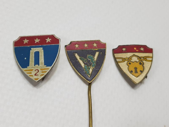 ÜÇ ADET NADİR ASKERİ ROZET