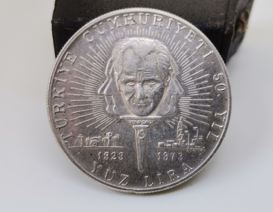 CUMHURİYETİN 50. YILI GÜMÜŞ 100 LİRA HATIRA PARA